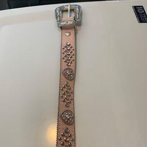 Girls jeweled Belt like new